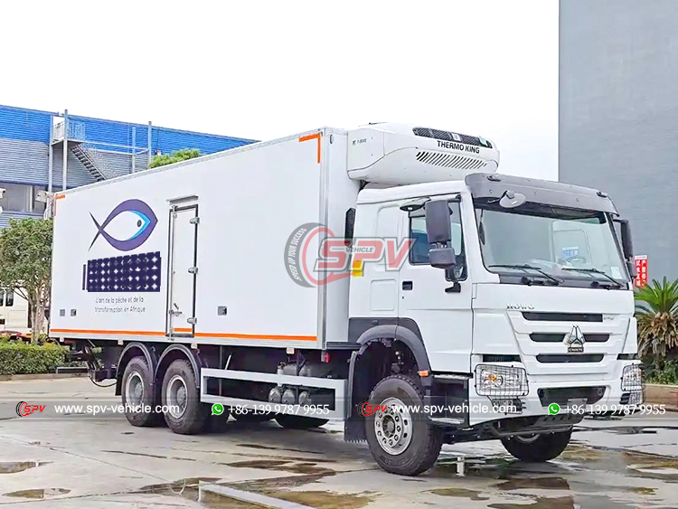 Howo 6X4 Frozen Truck - Front Right Side